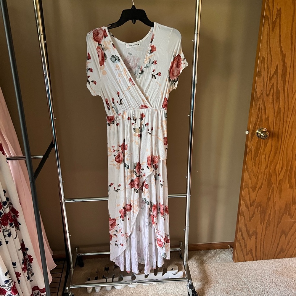White and floral v neck wrap dress
